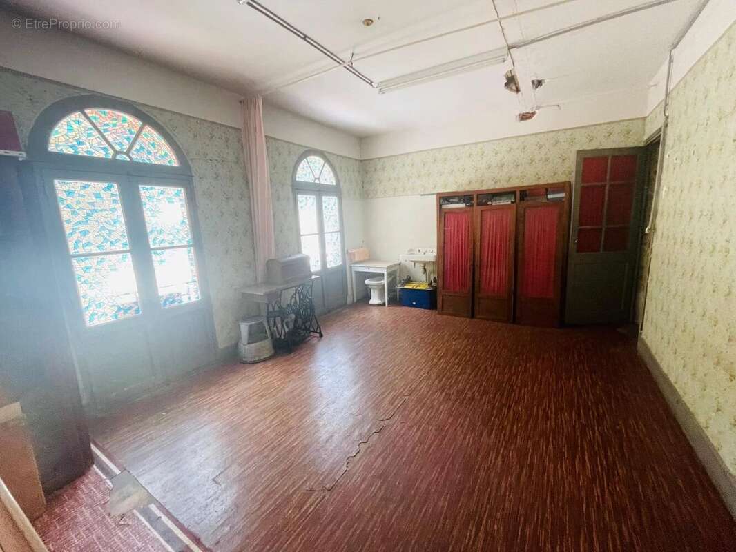Plateau à rénover avec accès indépendant – Fort potentiel d'aménagement - photo 7