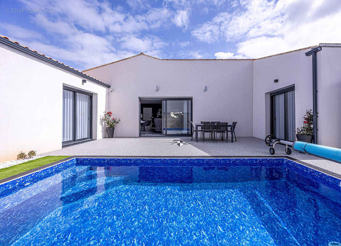 Maison à ANDILLY