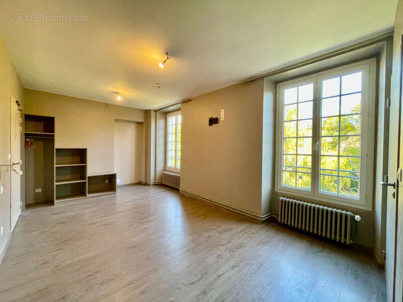 Maison à THIRON-GARDAIS