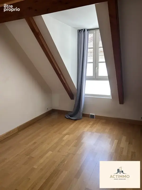 Appartement 3 pièces 65 m² à vendre à Joigny (89300) - photo 3