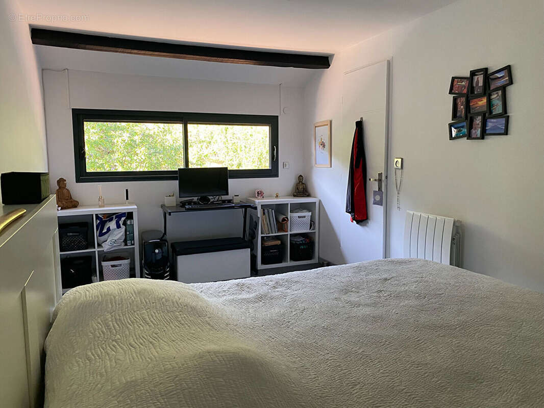 Maison à PESSAC-SUR-DORDOGNE