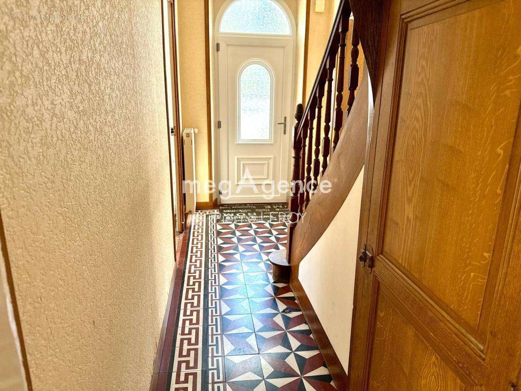 Maison à LE BOURG-D'IRE