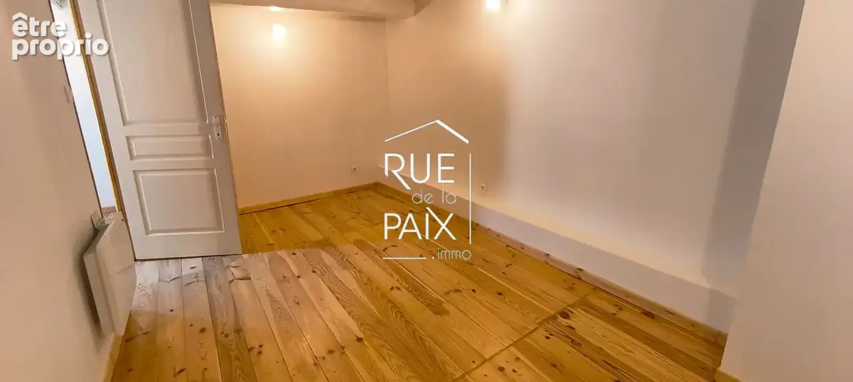 Maison de bourg rénovée - photo 6