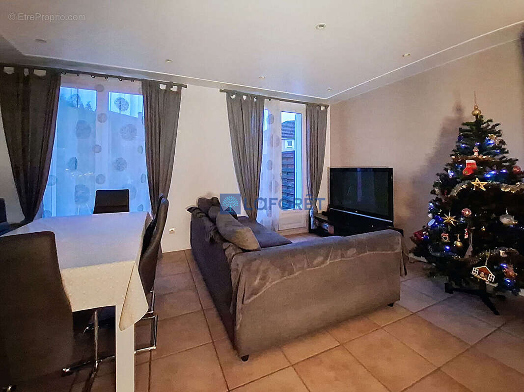 Maison à BAILLY-ROMAINVILLIERS