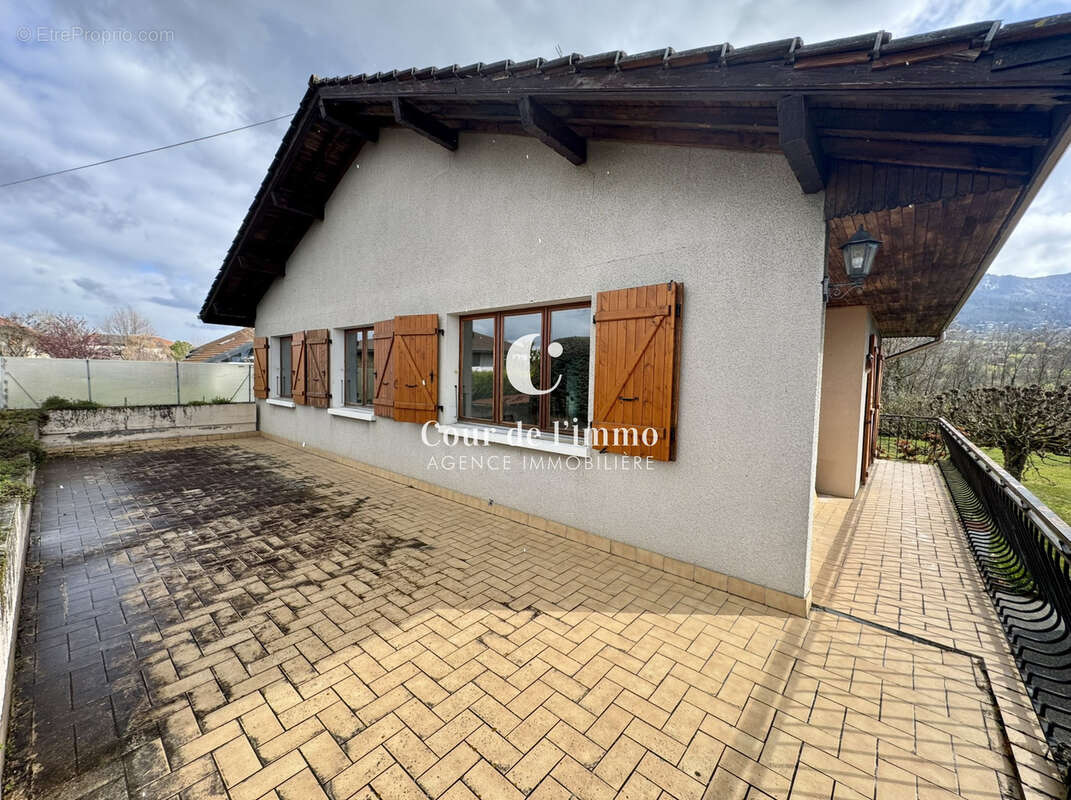Maison à CRANVES-SALES