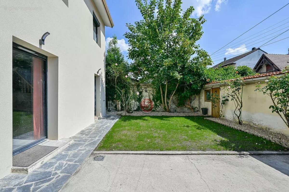 Maison à AULNAY-SOUS-BOIS