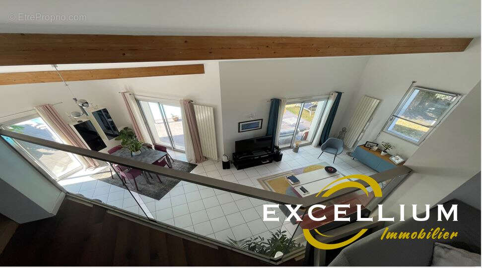 Maison à FONTAINES-SAINT-MARTIN