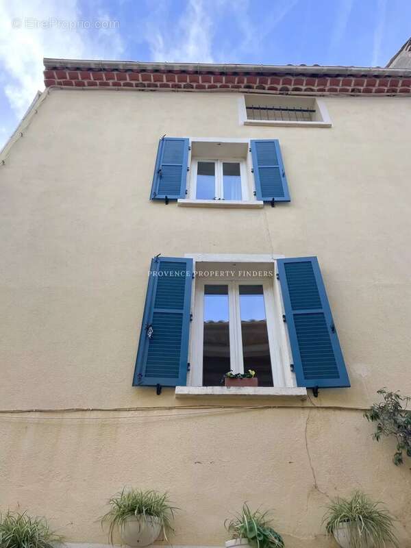 Maison à VILLECROZE