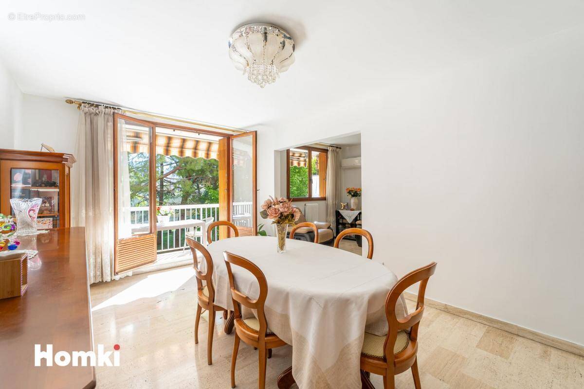 Appartement à MARSEILLE-10E