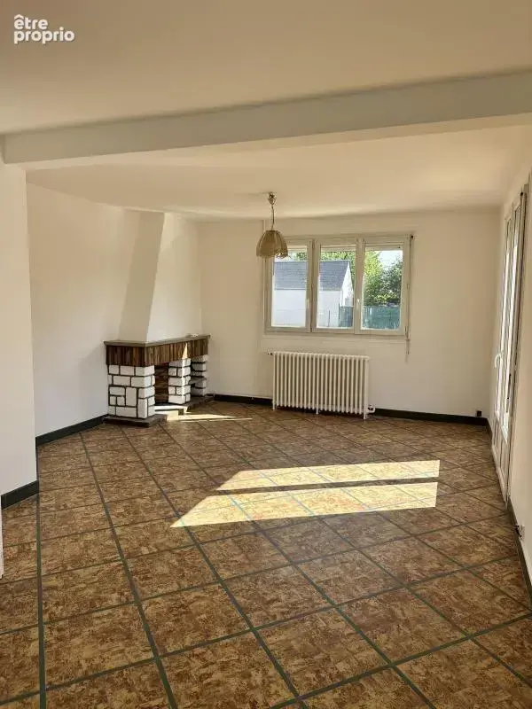 Maison à SAINT-DENIS-EN-VAL