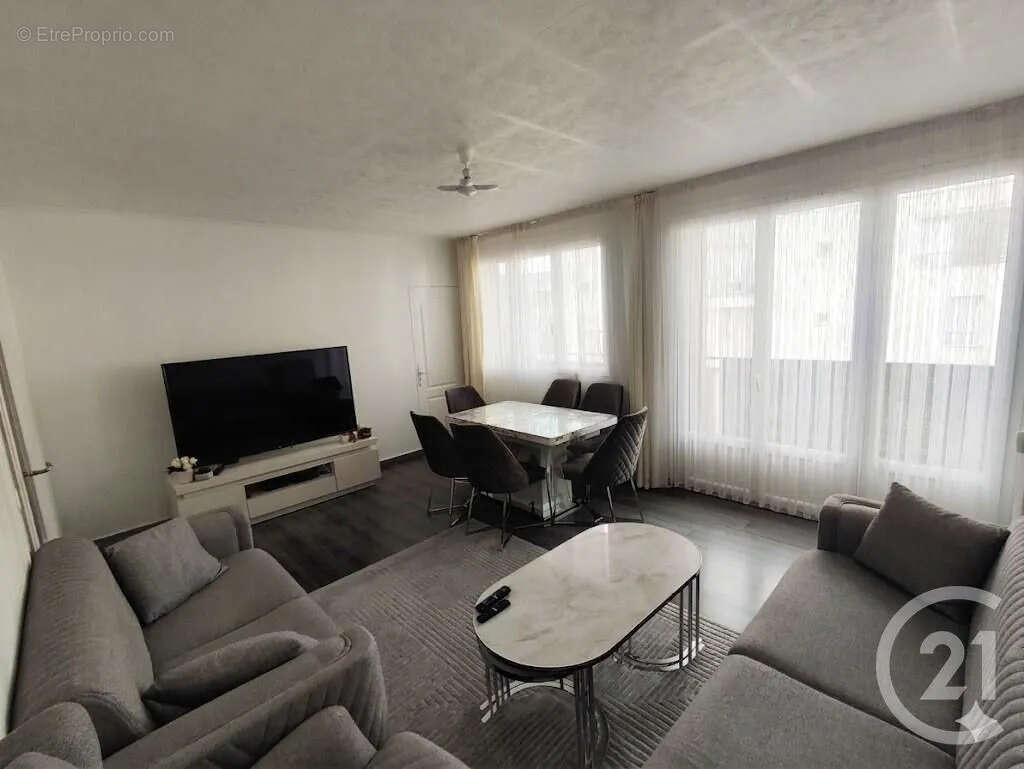 Appartement à VAULX-EN-VELIN