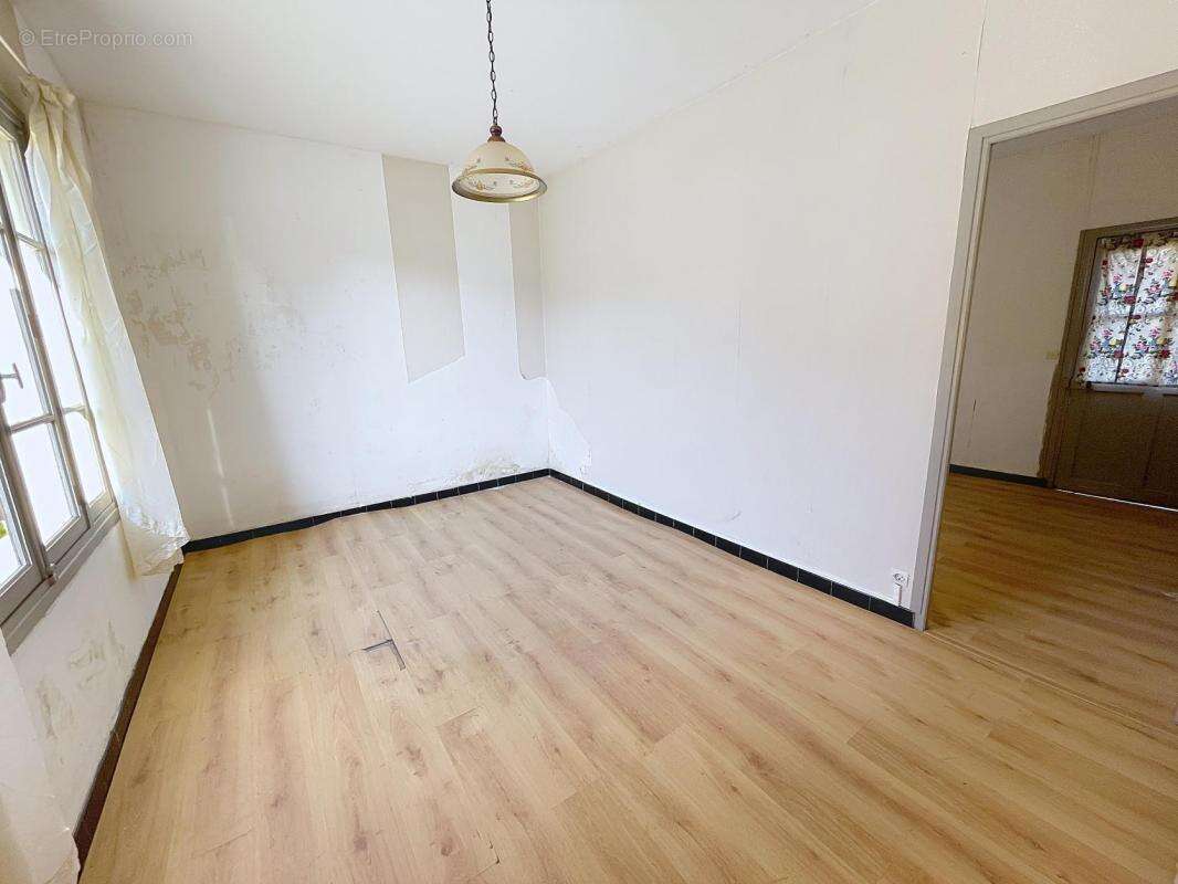 Maison à RESSONS-SUR-MATZ