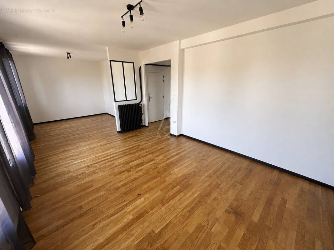 Appartement à FOUGERES