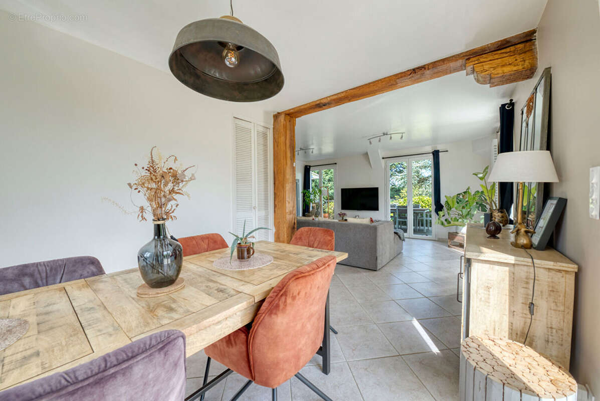 Maison à SAINT-SENOUX