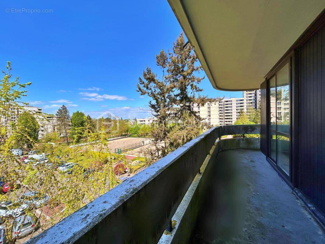 Appartement à ELANCOURT