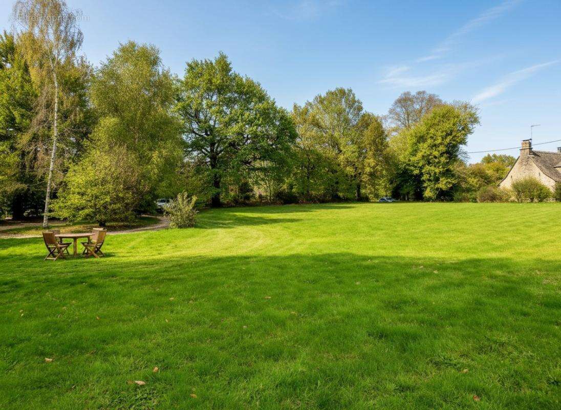 Maison à SAINT-PRIVAT