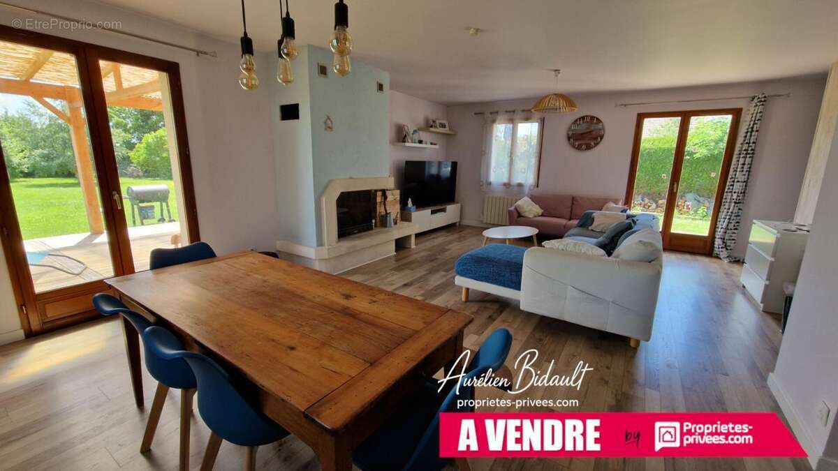 Maison à CLAVILLE