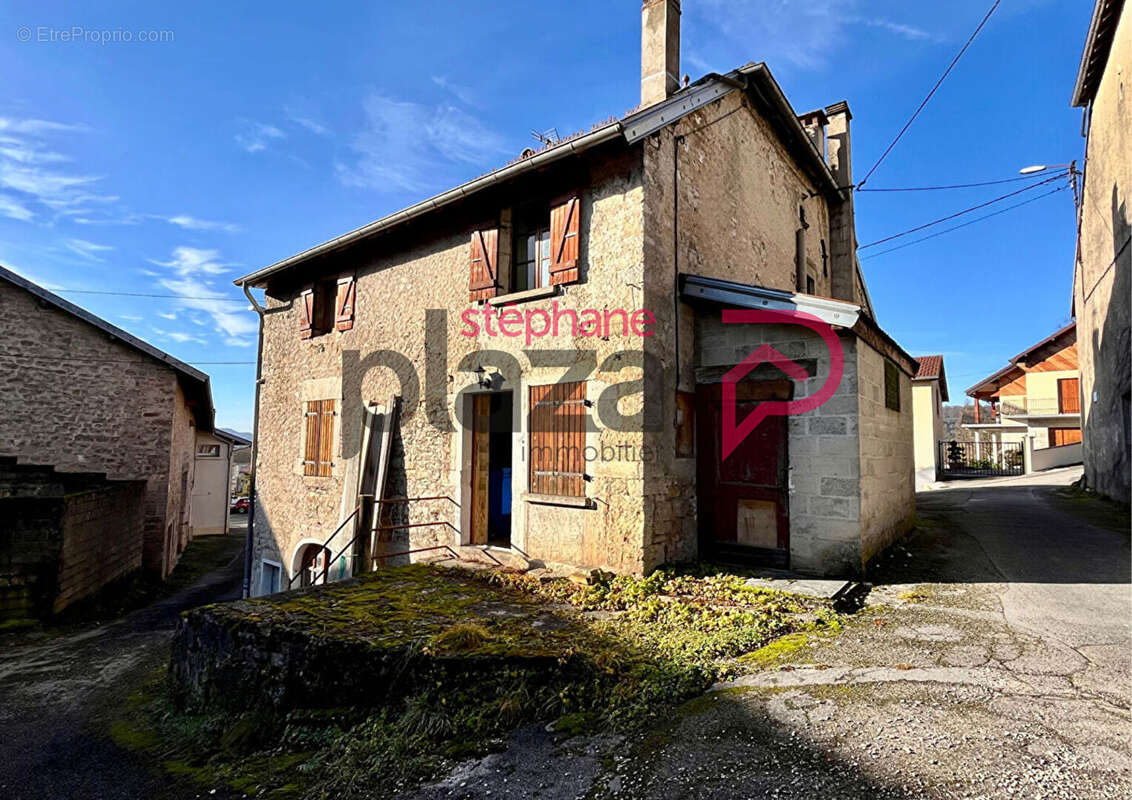 Maison à CROTENAY