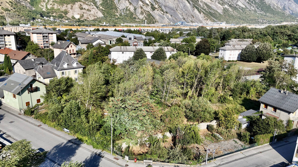 (73) SAINT JEAN DE MAURIENNE  - Rare Terrain constructible - Proche centre ville - Opportunité rare - 4482m2 - photo 5