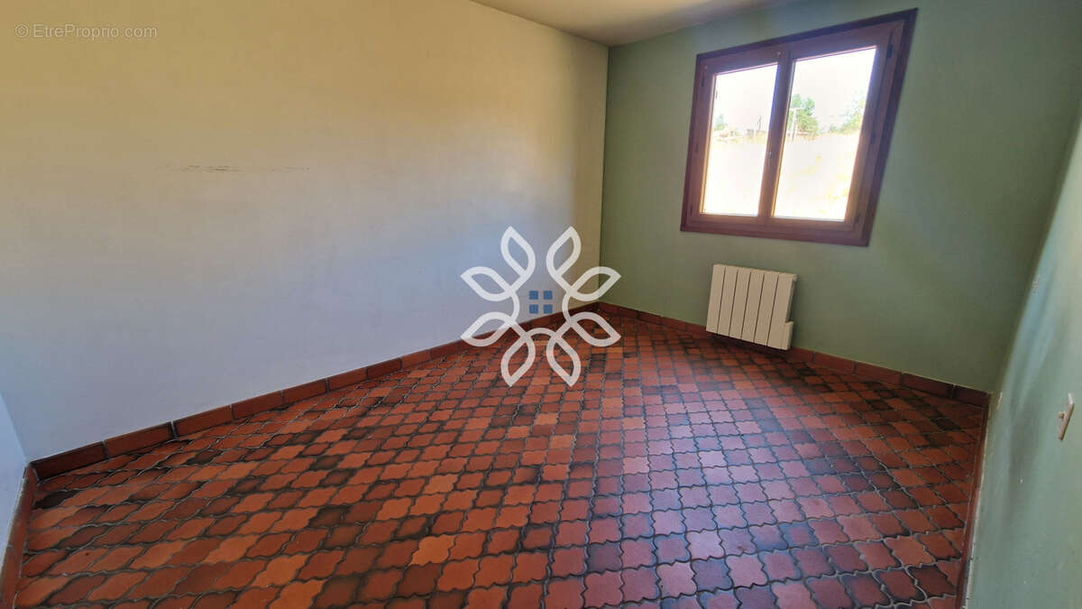 À découvrir sans tarder ! Maison avec grand terrain clos à Vergongheon - photo 9