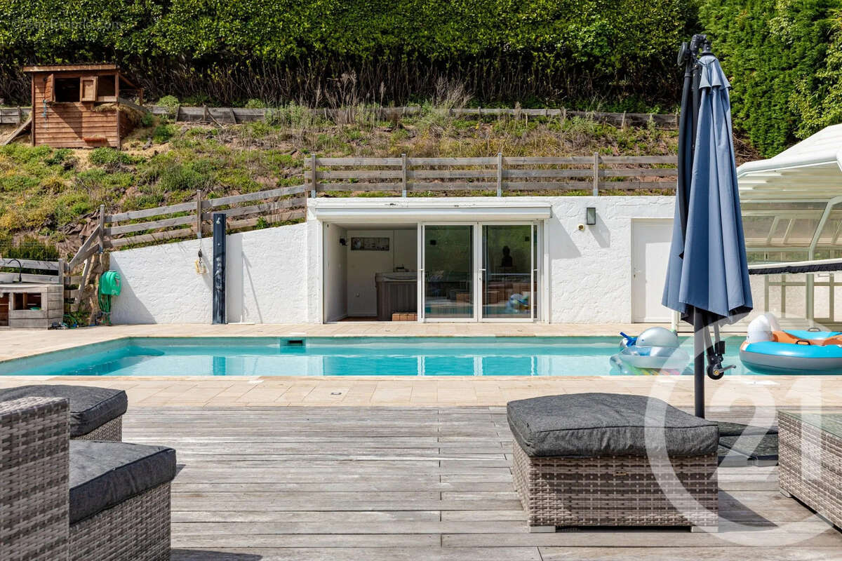 Maison à VEUREY-VOROIZE