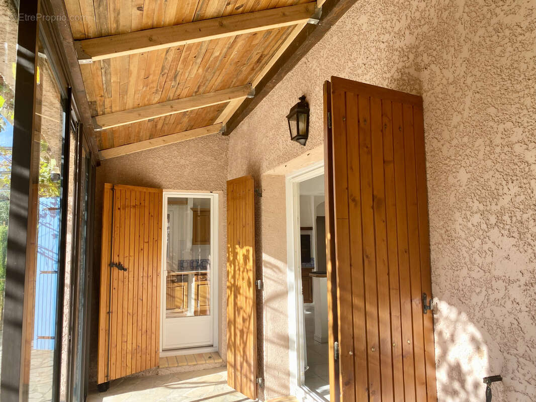 Maison à SAINT-ETIENNE-DU-GRES