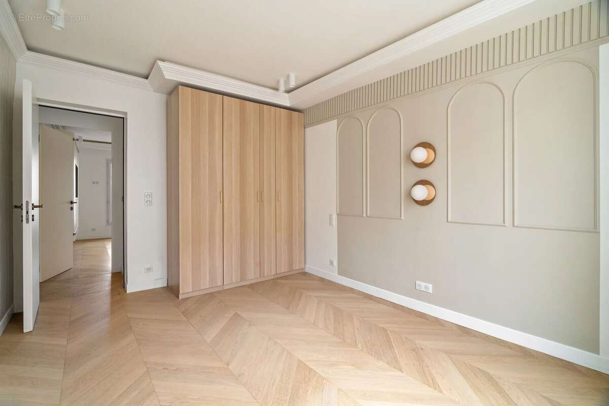 Appartement à LEVALLOIS-PERRET