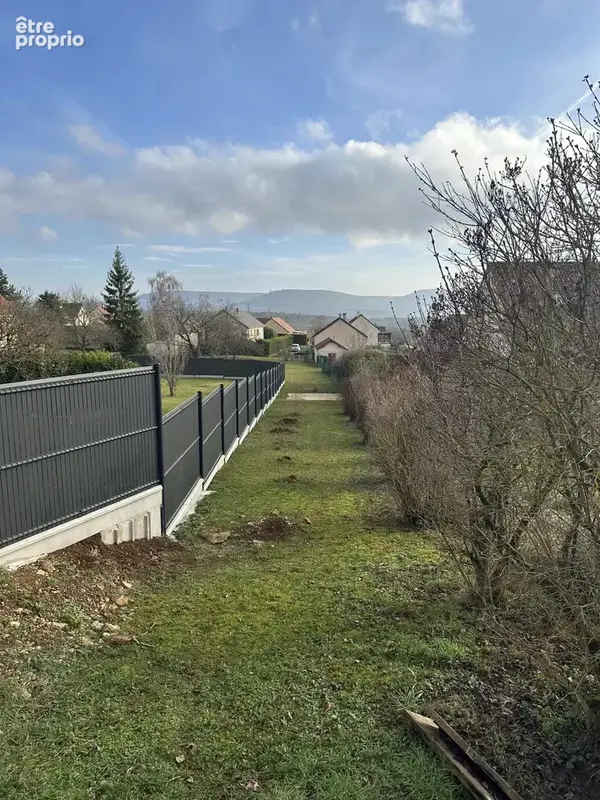 Photo Terrain à Lantenay au prix de 108 000€