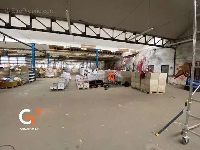 Commerce à FLEURY-SUR-ANDELLE