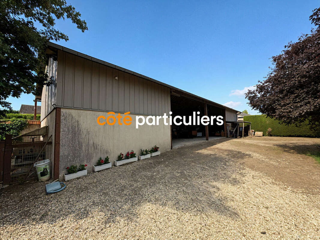 Maison à GROSSOEUVRE