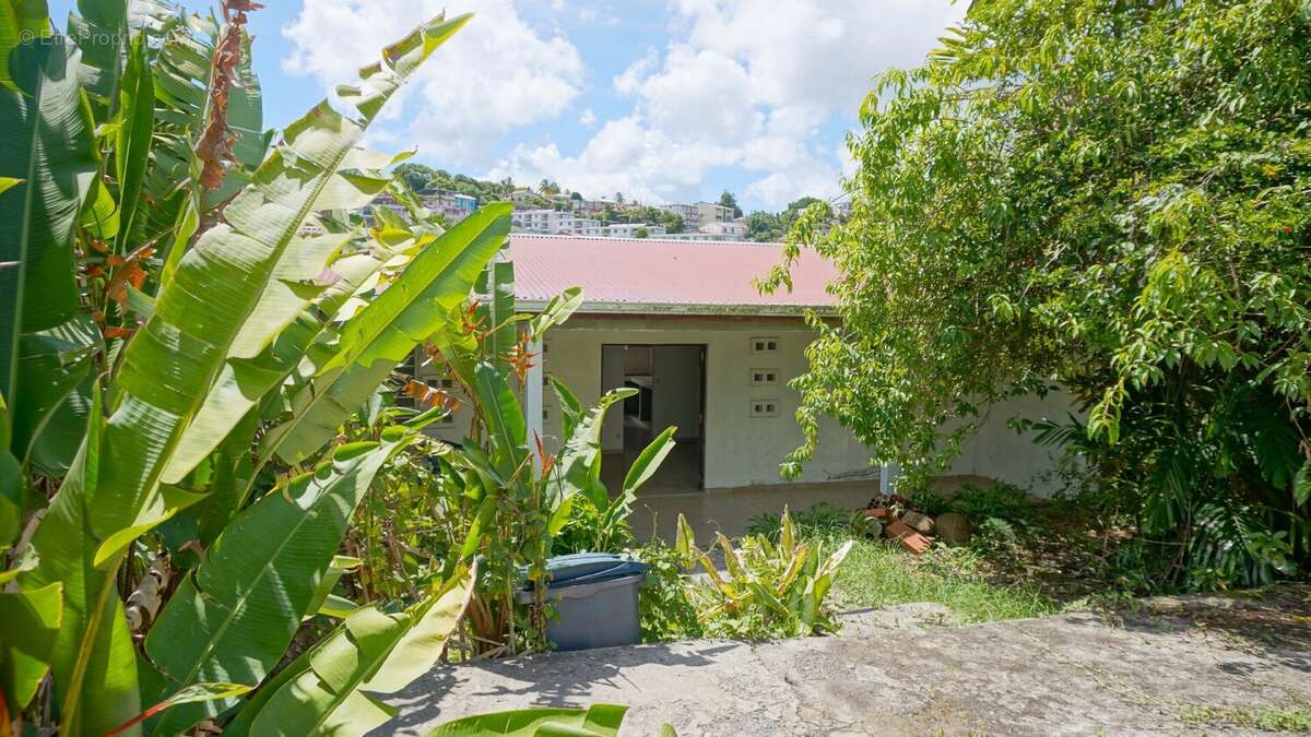 Maison à FORT-DE-FRANCE