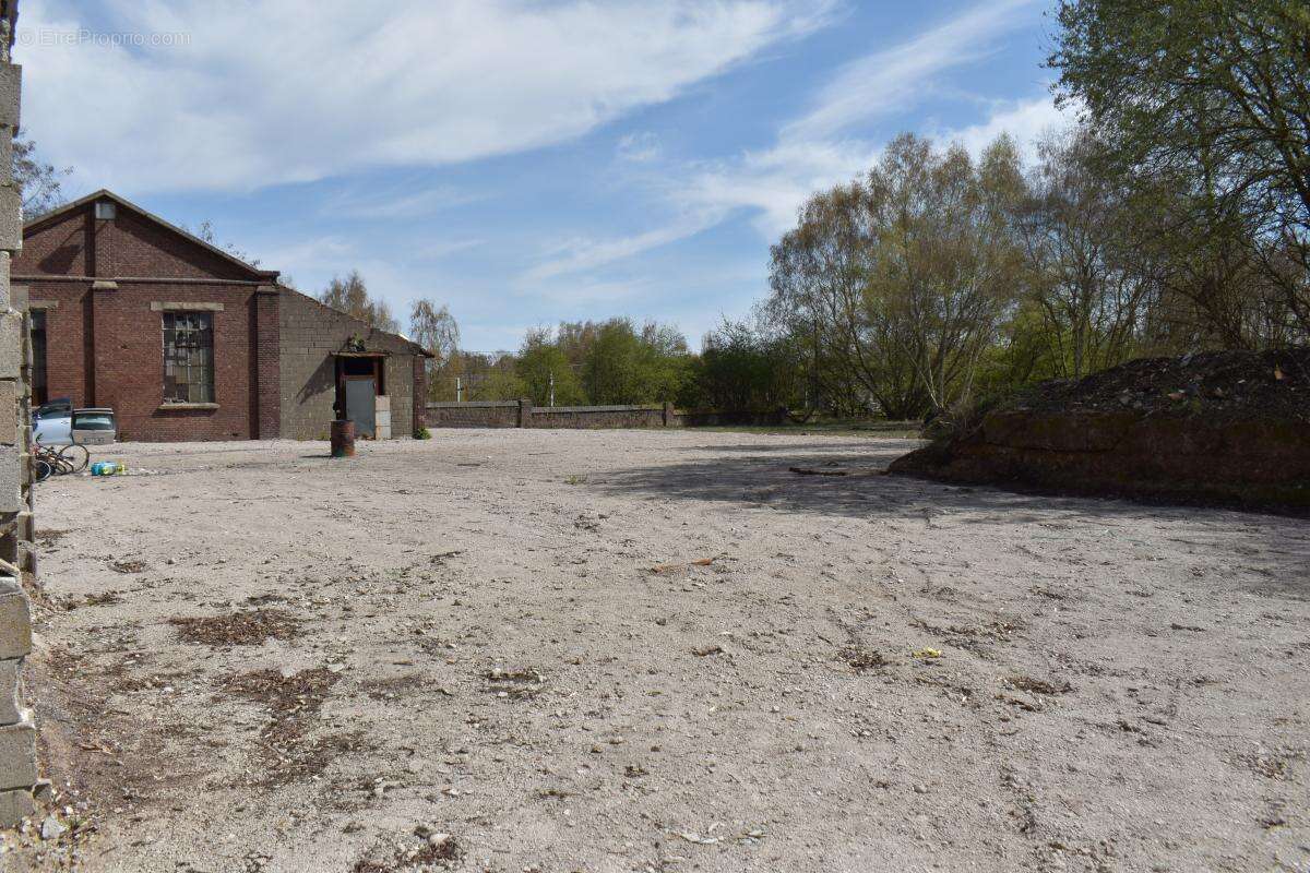 Commerce à L'HOPITAL