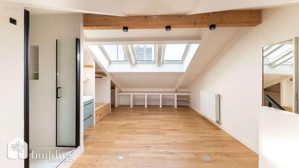 Maison à COURBEVOIE