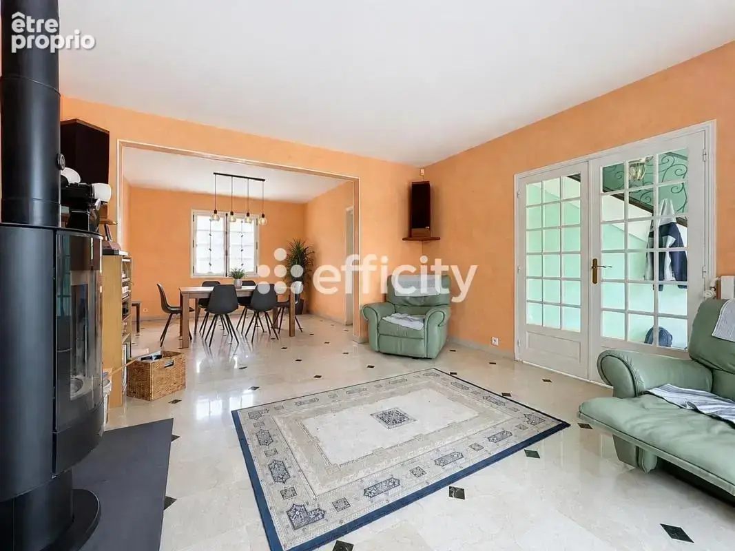 Maison 6 pièces 153 m² à vendre à Chevry-Cossigny (77173) - photo 5