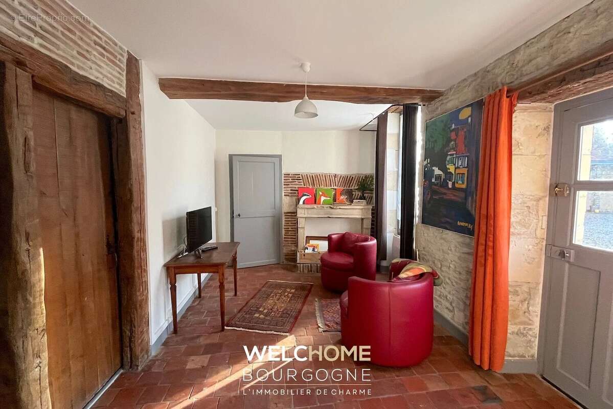 Maison à MARS-SUR-ALLIER