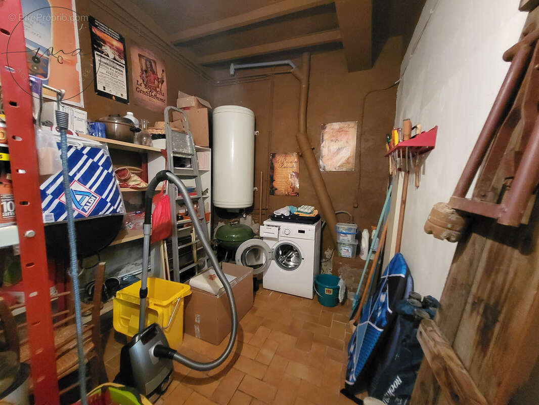 Caux - Charmante maison de village, 4 pièces, 2 chambres, située à 2 pas du centre du village, beau potentiel - photo 8