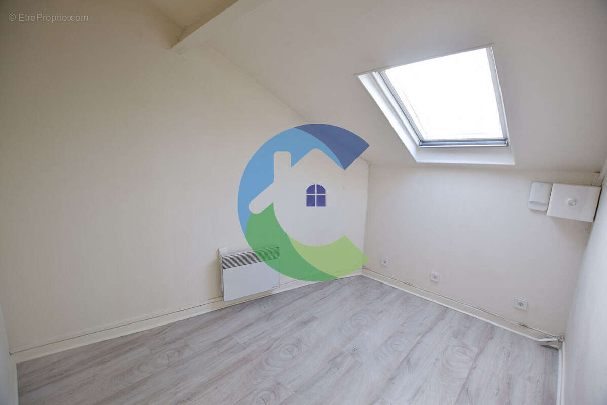 Appartement à SAULX-LES-CHARTREUX