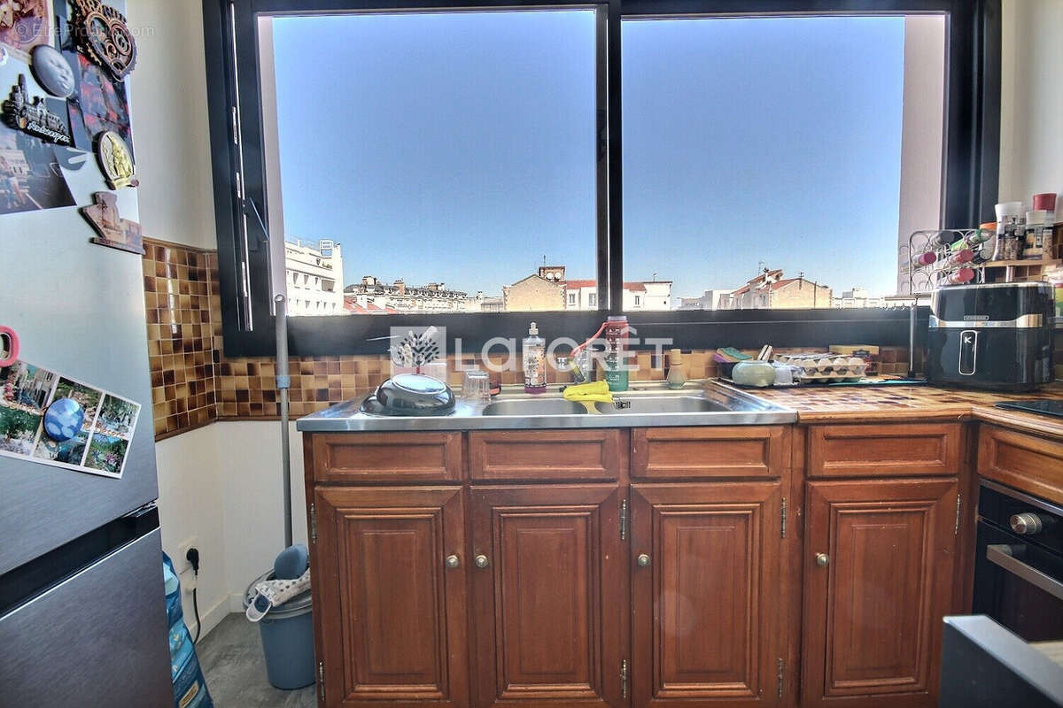 Appartement à COURBEVOIE