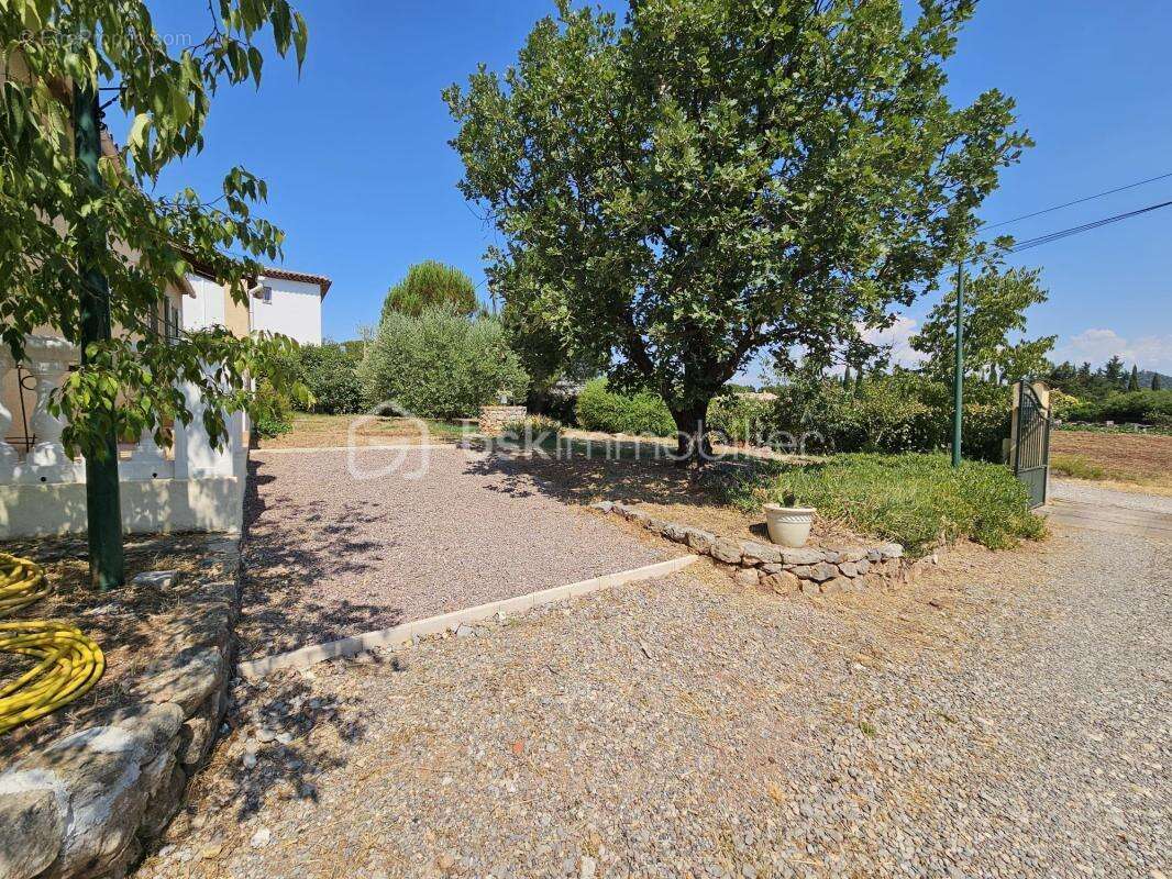 Maison de plain-pied - 1500 m2 de terrain - photo 29