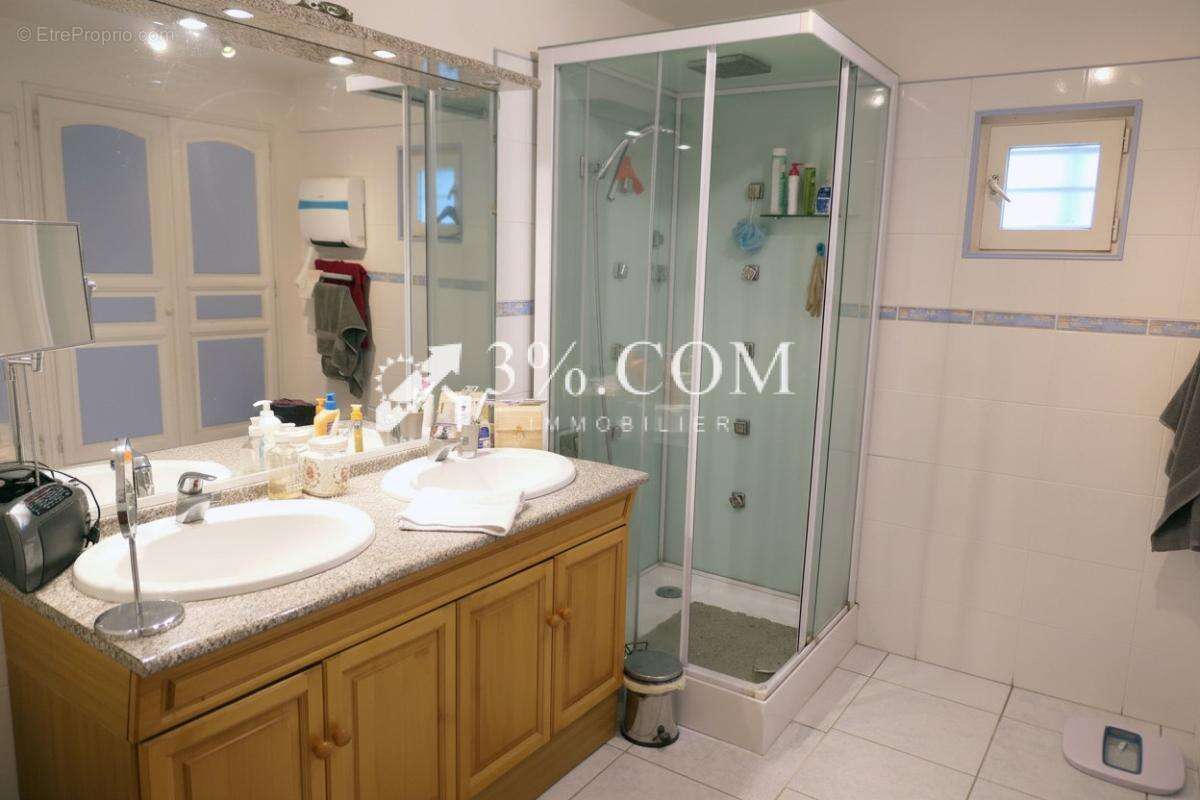 Maison à SAINT-MARTIN-EN-CAMPAGNE