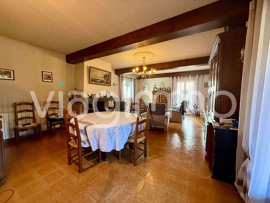 Maison à BOURG-SAINT-ANDEOL