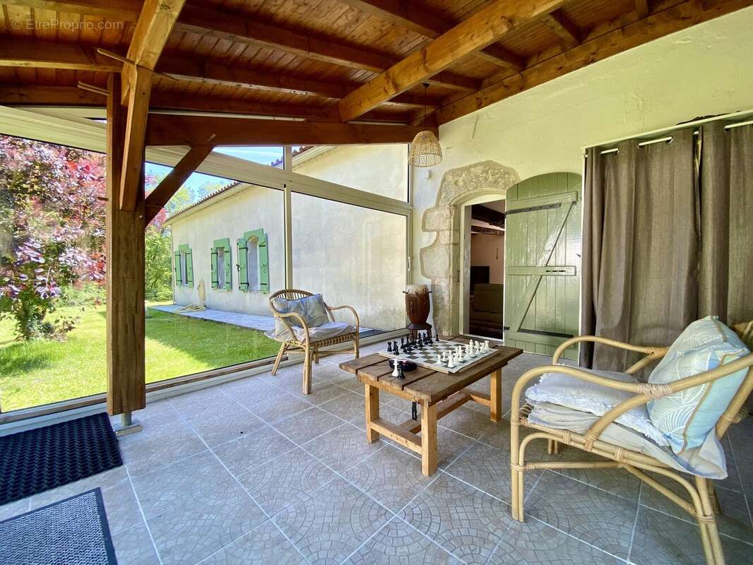 Maison à MONFLANQUIN