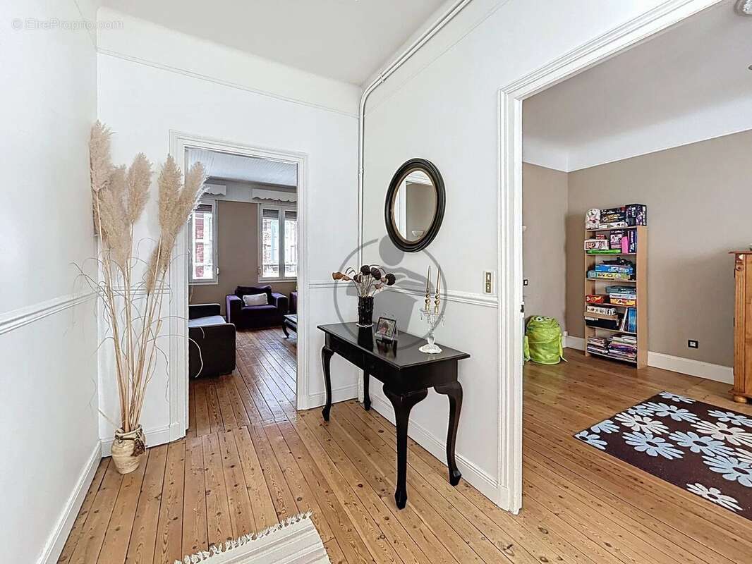 Maison à SAINT-QUENTIN