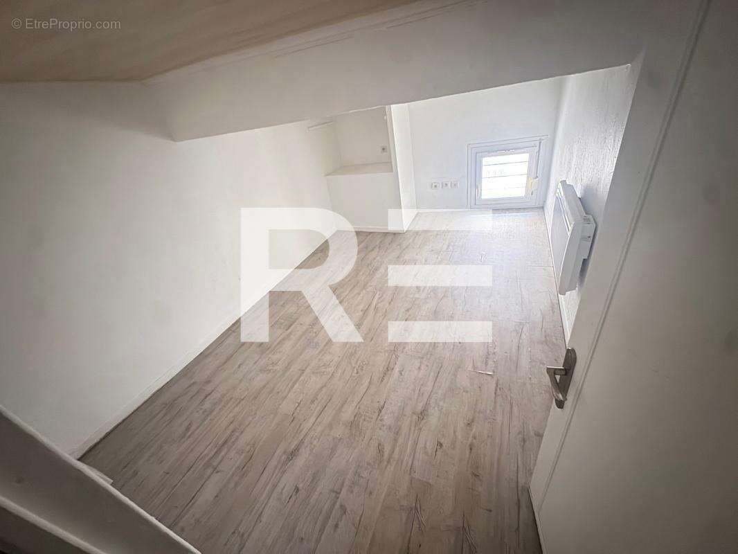 Appartement T3 49M2 au Coeur de la ville de NIMES - photo 7