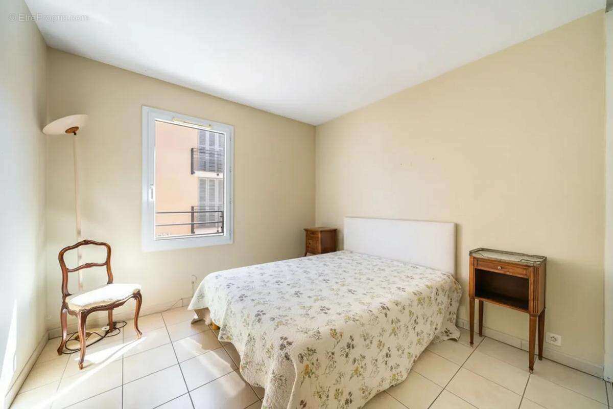 Appartement T4 de 90m² avec Garage à Fréjus - photo 12