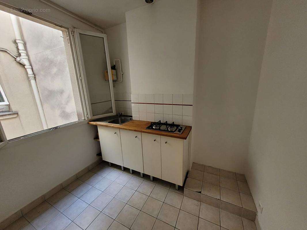 Appartement à PARIS-12E
