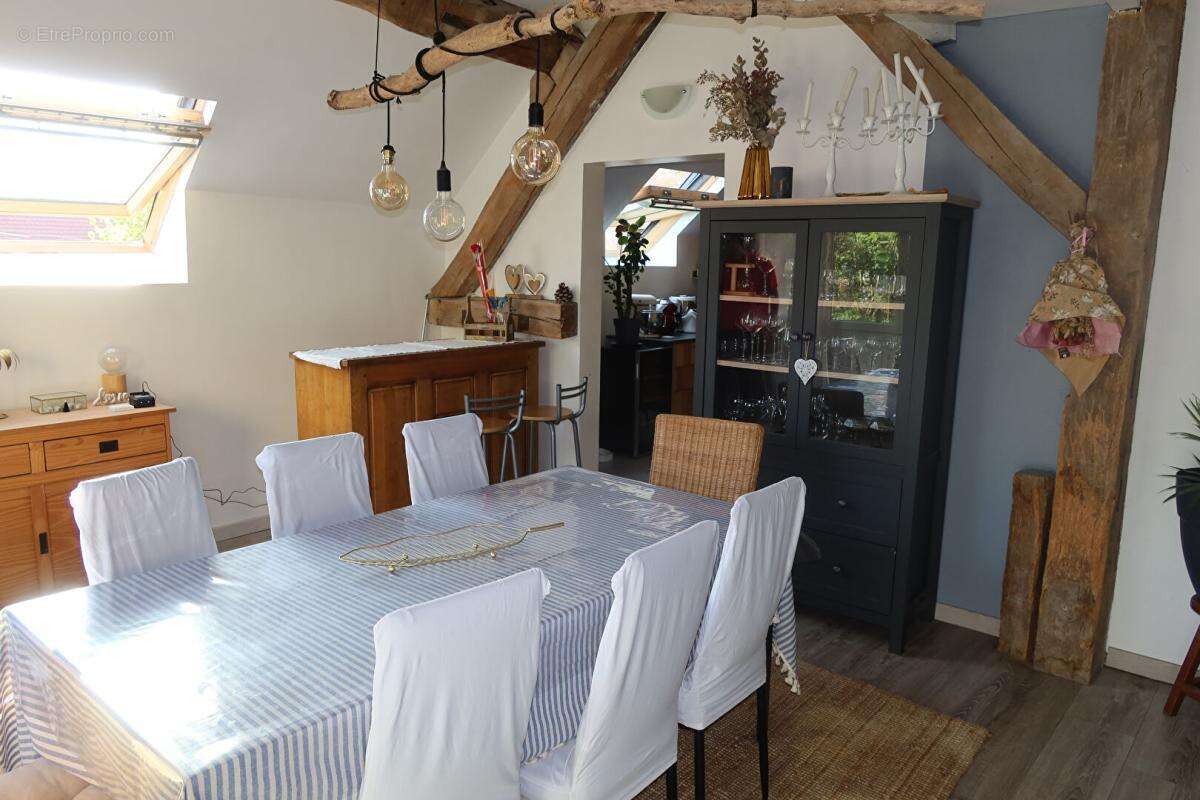 Maison à AUXON-DESSUS
