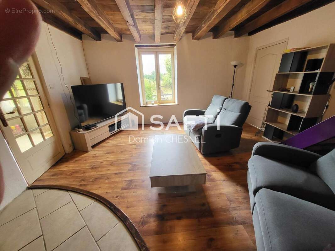 Maison 152 m² à Orcenais  - photo 7