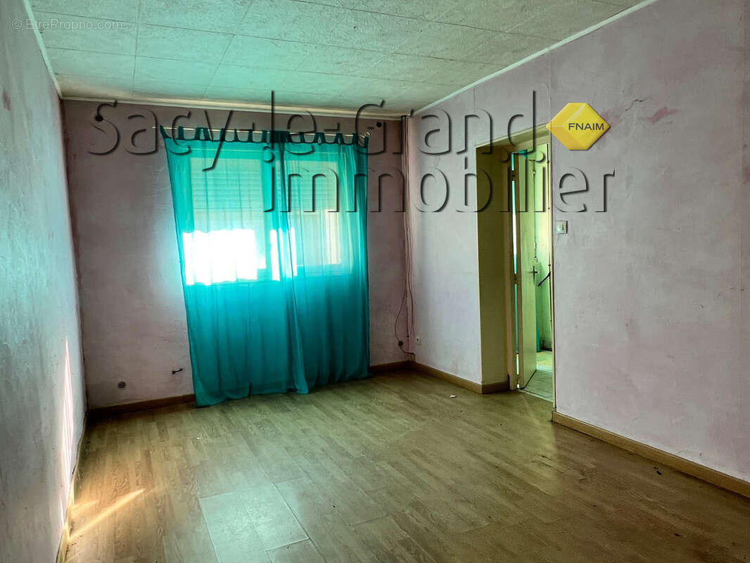 Maison à SACY-LE-GRAND