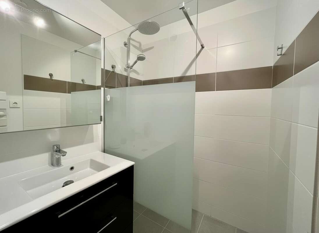 Appartement à MALLEMORT